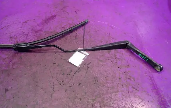 Fiat Punto (199) Front wiper blade arm