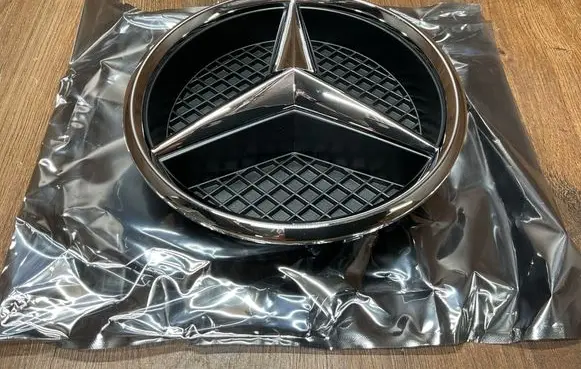 Mercedes-Benz C W205 Manufacturer badge logo/emblem A0008880060