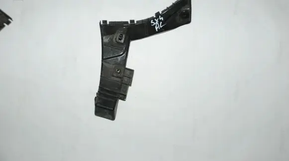 Suzuki SX4 Front bumper mounting bracket