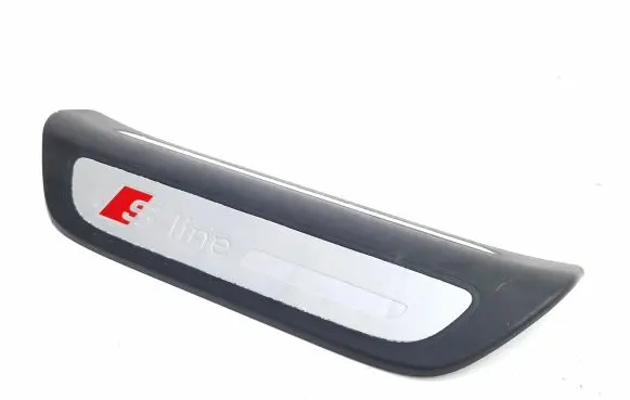 Audi Q3 8U Rear sill trim cover 8U0853376