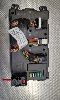 BMW 3 F30 F35 F31 SAM control unit 9866980