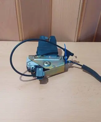 Volvo S60 Loading door lock 30634562