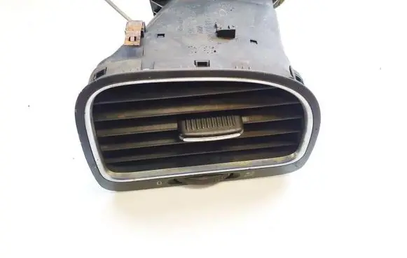 Volkswagen Golf VI Dash center air vent grill 5k0819710c