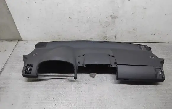 Toyota Corolla Verso AR10 Dashboard 553020F010