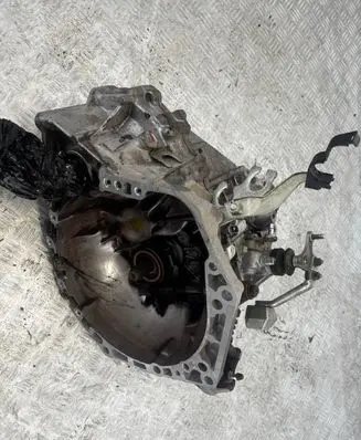 Toyota Yaris Manual 5 speed gearbox 20TT06
