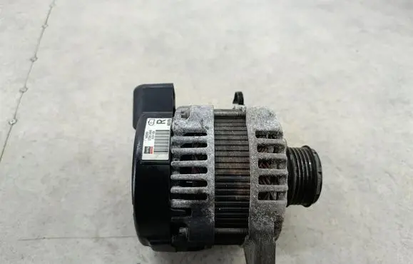 KIA Stonic Generator/alternator 373002A900