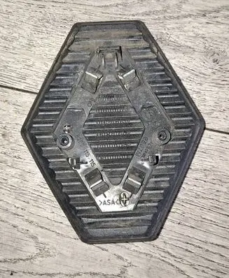 Renault Megane II Manufacturer badge logo/emblem 8200115115
