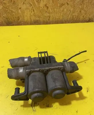 BMW 7 E65 E66 Coolant heater control valve 8374995