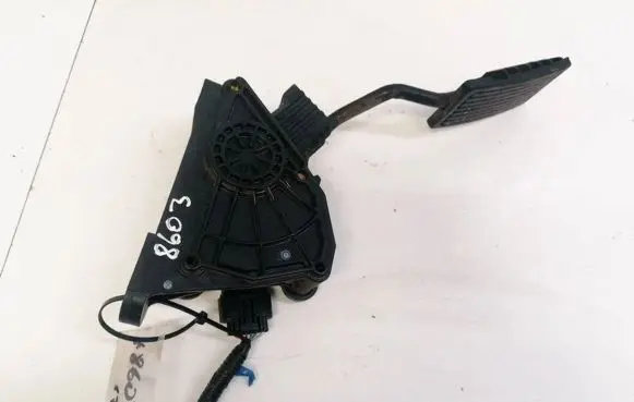 Honda CR-V Accelerator throttle pedal 31306K19