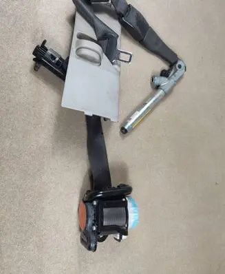 Opel Insignia A Front seatbelt 3063559