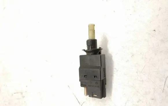 Mercedes-Benz E W210 Brake pedal sensor switch A0015450109 0015450109