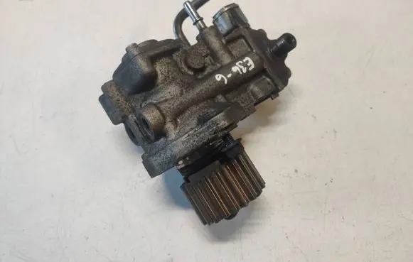 Volvo XC60 Fuel injection high pressure pump 31405129 VEA132360020AAA