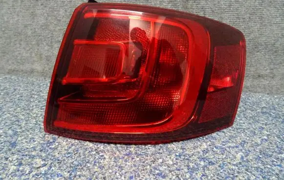 Volkswagen Jetta VI Rear/tail lights 5C6945096B