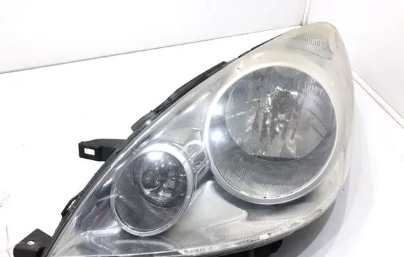 Nissan Note (E11) Headlight/headlamp