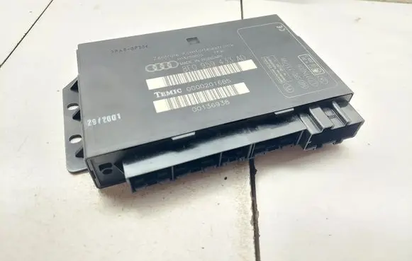 Audi A4 S4 B6 8E 8H Comfort/convenience module 8E0959433AD 00136938