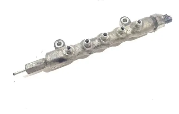 Toyota Corolla Verso AR10 Fuel main line pipe