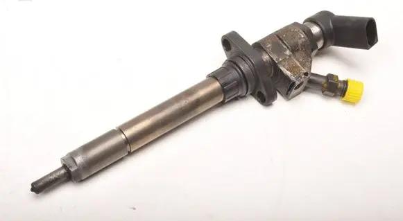 Volvo V50 Fuel injector 9657144580
