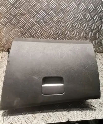 Mercedes-Benz CLA C117 X117 W117 Glove box a10200