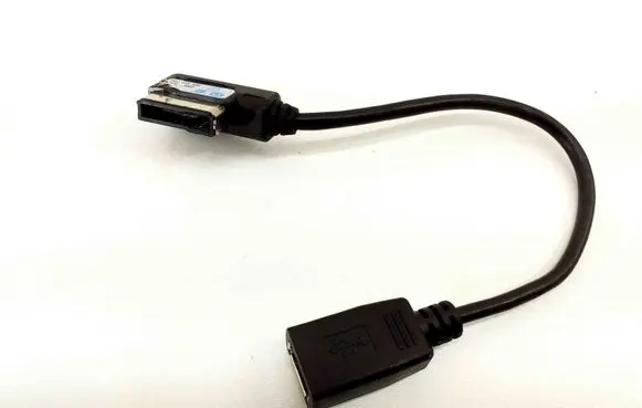 Volkswagen Tiguan AUX in-socket connector 5N0035558