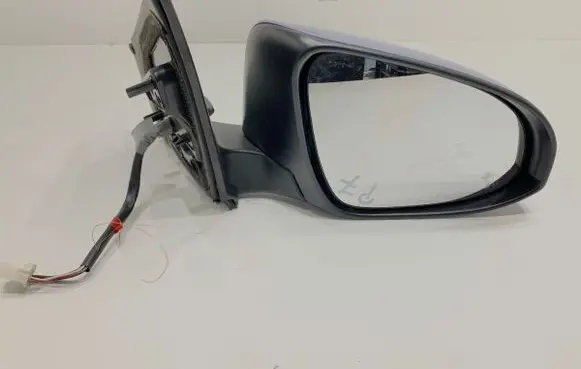 Toyota Auris E180 Front door electric wing mirror 8Q4