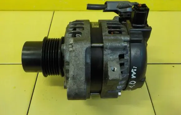 Toyota Aygo AB40 Generator/alternator 270600Q210 27060