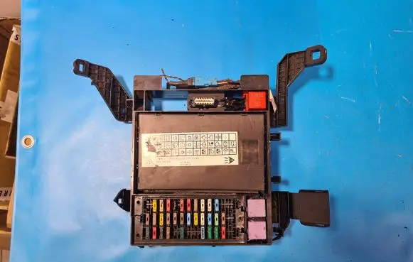 Renault Espace III SAM control unit 7711205611