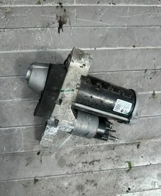 Nissan Qashqai J12 Starter motor 233006UB0B