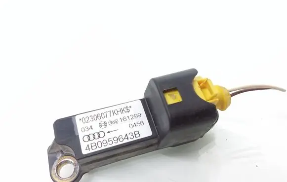 Audi A6 S6 C5 4B Airbag deployment crash/impact sensor 4B0959643B