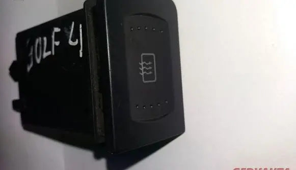 Volkswagen Golf IV Windscreen/window heater switch 1J0953235A