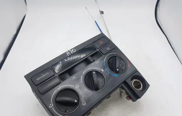 Toyota Corolla Verso E121 Climate control unit 5541213020