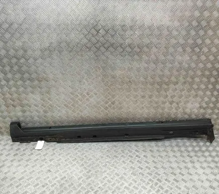 Toyota Yaris Cross Sill 7585252120