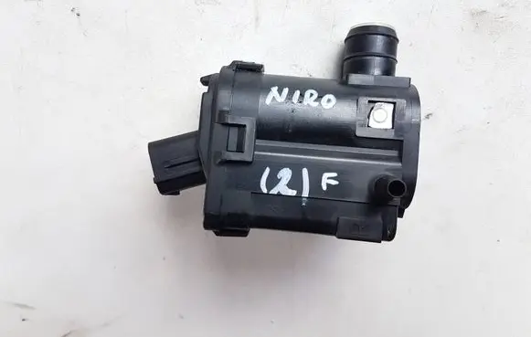 KIA Niro Windscreen/windshield washer pump 985102J500