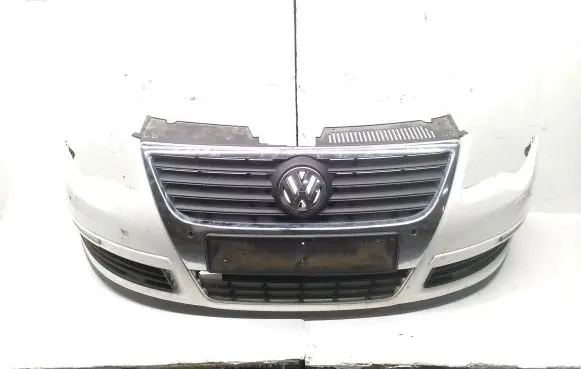 Volkswagen PASSAT B6 Front bumper