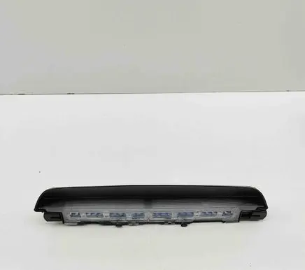 BMW 5 G30 G31 Third/center stoplight 7360526 024569902