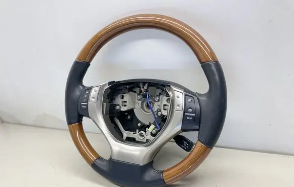 Lexus ES 300h Steering wheel 4510033810