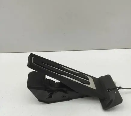 BMW X6 G06 Accelerator throttle pedal 6889820