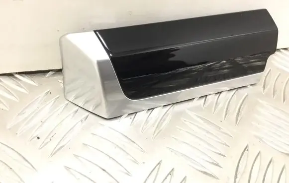 Porsche Cayenne (92A) Dashboard glove box trim 7P5857226AB 7P5857226