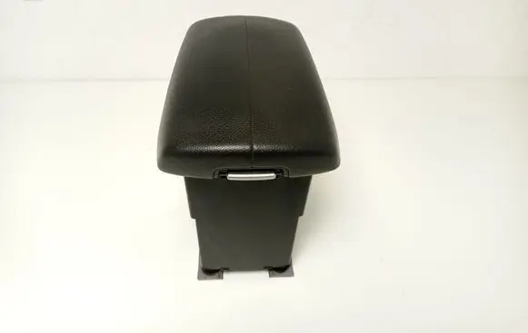 KIA Sorento Armrest
