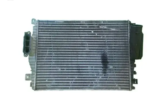 Jaguar XF X250 Intercooler radiator UP27