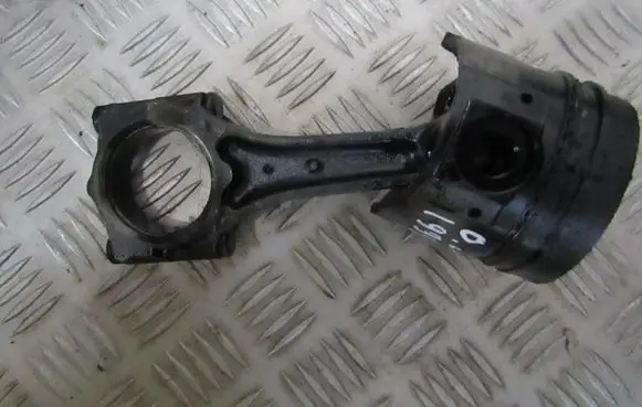 Opel Astra F Piston with connecting rod