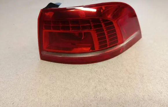 Volkswagen PASSAT B7 Rear/tail lights 2SK01074602 3AF945208B