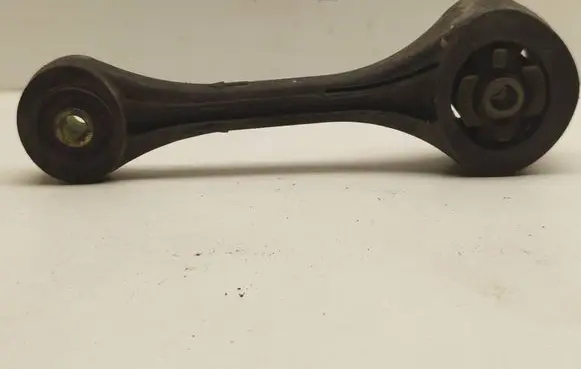 Subaru Impreza I Engine mount bracket 1f207902
