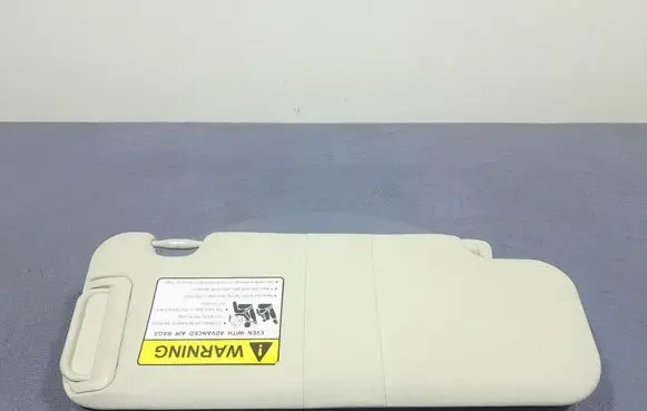 Mazda 3 III Sun visor