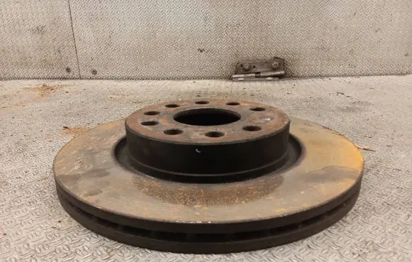 Skoda Octavia Mk2 (1Z) Front brake disc