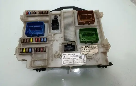 Ford S-MAX Fuse module AG9T14A073CE