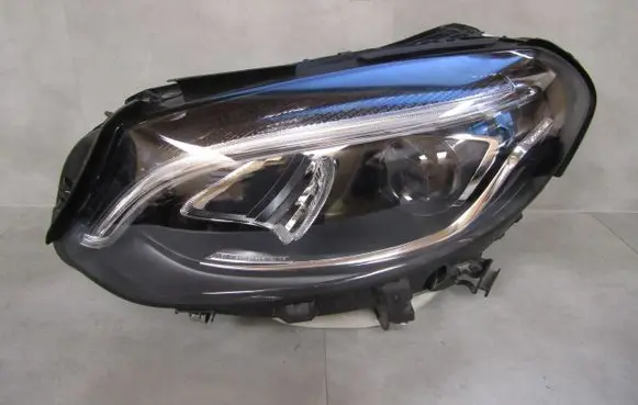 Mercedes-Benz B W246 W242 Headlight/headlamp A2469066101 030129523105 LE13A6317