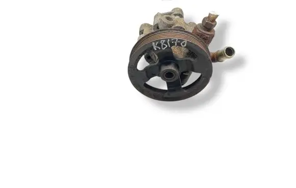 Toyota Avensis T250 Power steering pump 1CDFTV