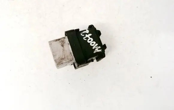 Toyota Corolla E120 E130 Glow plug pre-heat relay 2861067010
