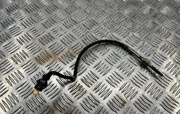 Mercedes-Benz GLC X253 C253 Exhaust gas temperature sensor A0255456526