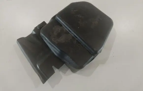 BMW 3 E90 E91 Other engine bay part 15677210